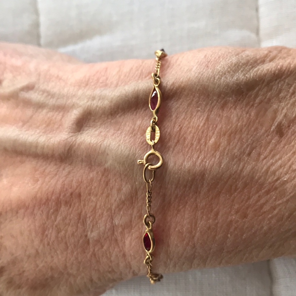 14 karat gold bracelet with stones